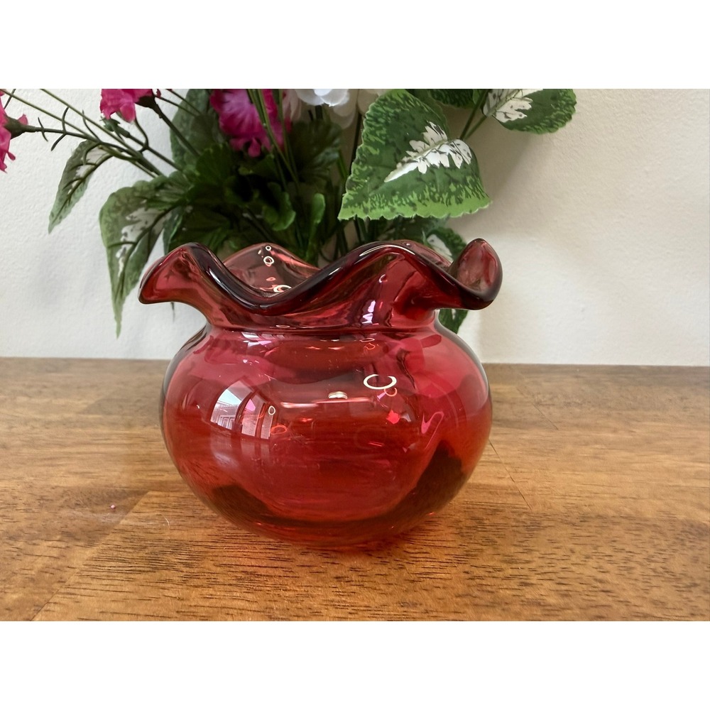 Vintage Cranberry Art Glass Ruffled Edge Bowl Vase‎ Hand Blown Mid Century Decor